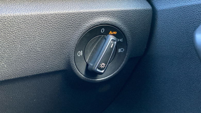 Volkswagen T-Roc 1.6 TDI Design 5dr Diesel Hatchback